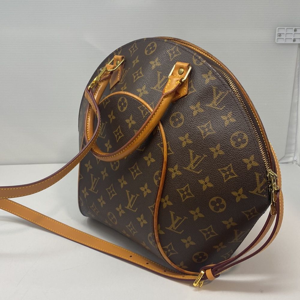 Louis Vuitton Ellipse MM Handbag with Unbranded Strap and Charm - Picture 2 of 9
